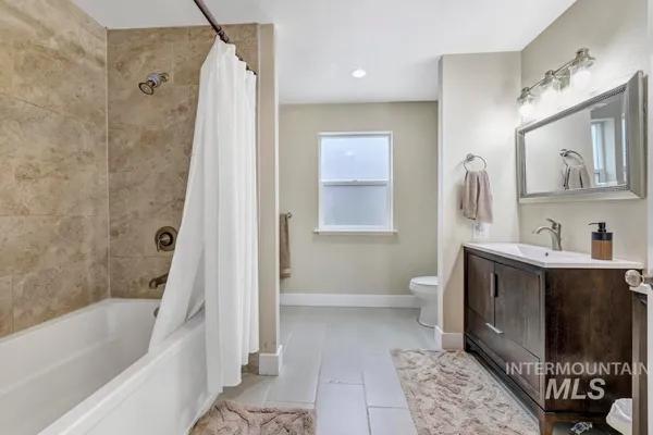 $899,900 | 1785 River Road, Buhl, ID 83316