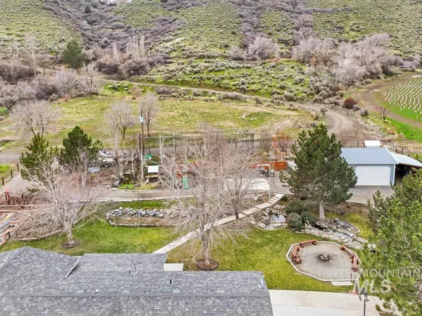 $899,900 | 1785 River Road, Buhl, ID 83316