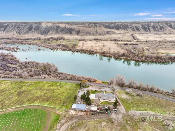 $899,900 | 1785 River Road, Buhl, ID 83316