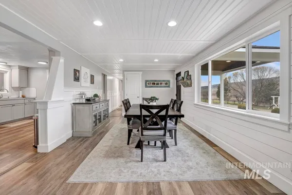 $899,900 | 1785 River Road, Buhl, ID 83316