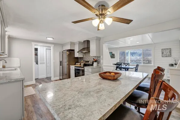 $899,900 | 1785 River Road, Buhl, ID 83316