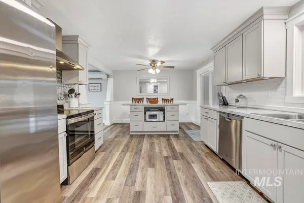 $899,900 | 1785 River Road, Buhl, ID 83316