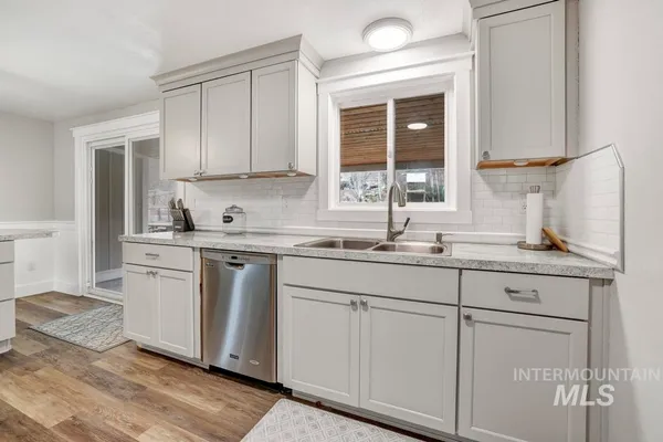 $899,900 | 1785 River Road, Buhl, ID 83316