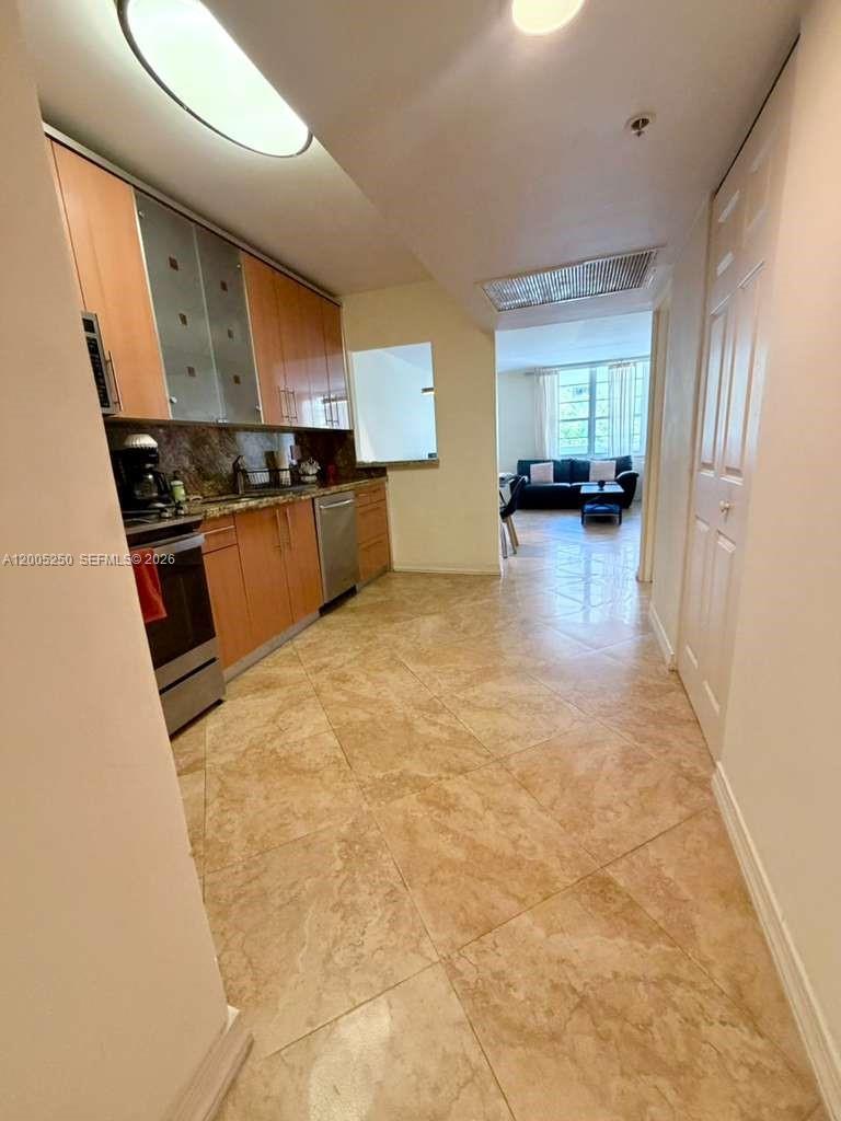 100 Lincoln Road, Unit 534 Miami Beach, FL 33139 - Photo 3 of 12