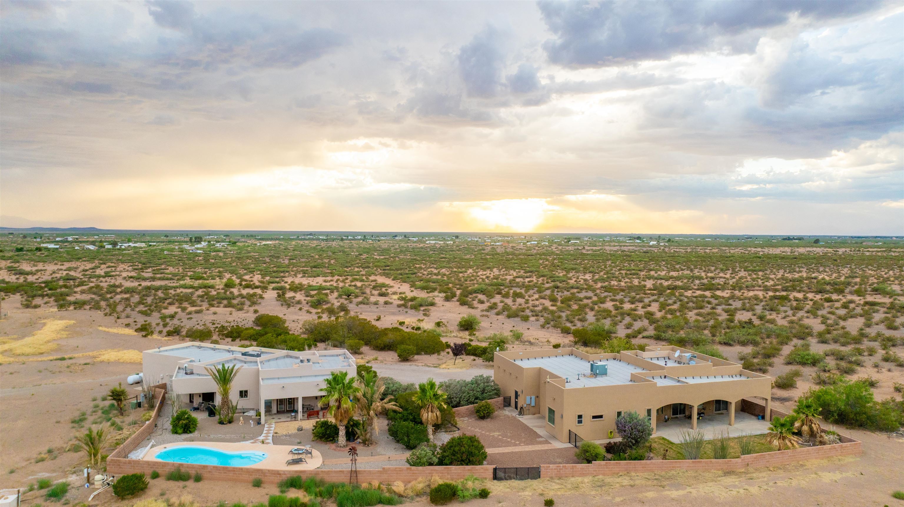 88 Taylor Ranch Road Alamogordo, NM 88310 - Photo 7 of 99 Gallery Image 7