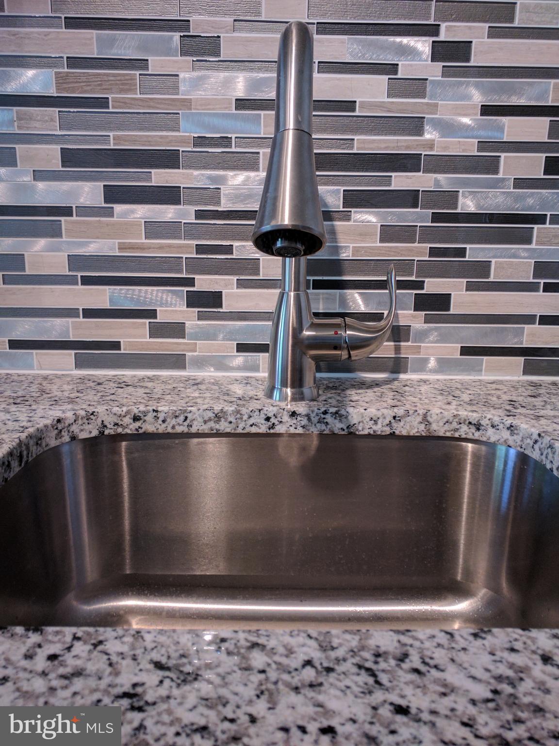 1976 Haselmere Road Dundalk, MD 21222 - Photo 8 of 28 a close view of kitchen counter