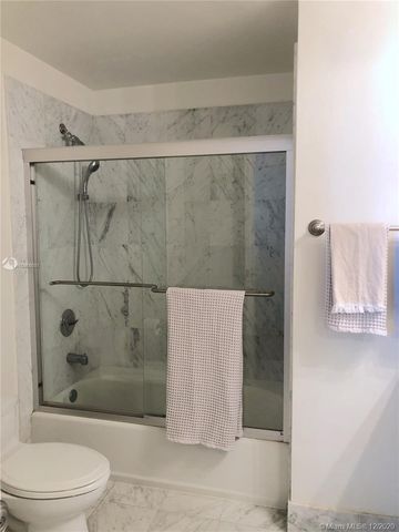 $950,000 | 3801 Northeast 207th Street, Unit 25BS, Aventura, FL 33180