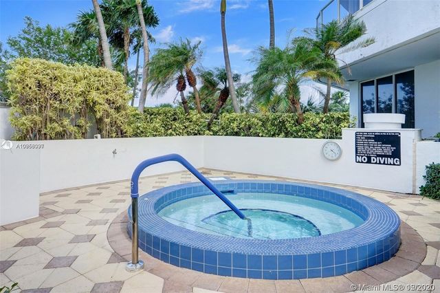 $950,000 | 3801 Northeast 207th Street, Unit 25BS, Aventura, FL 33180