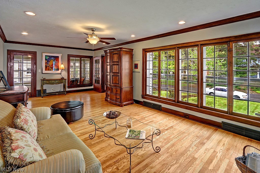 3272 East Scarborough Road Cleveland, OH 44118 - Photo 4 of 18 View of living room and sun porch.