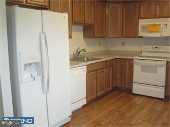 5 Robertson Road East Windsor, NJ 08520 - Photo 2 of 12 Kitchen