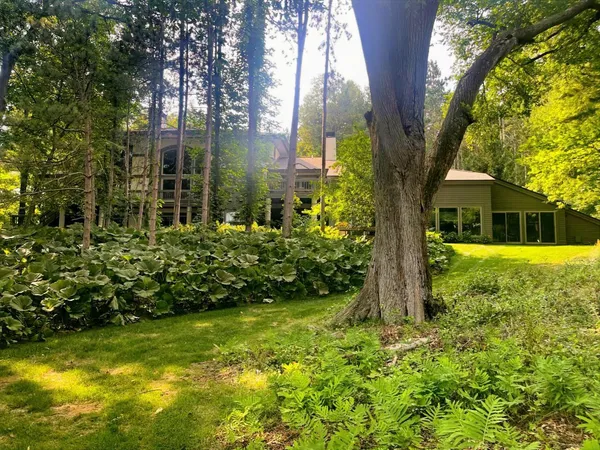 $2,225,000 | 8050 Wilderness Trail Northeast, Ada, MI 49301