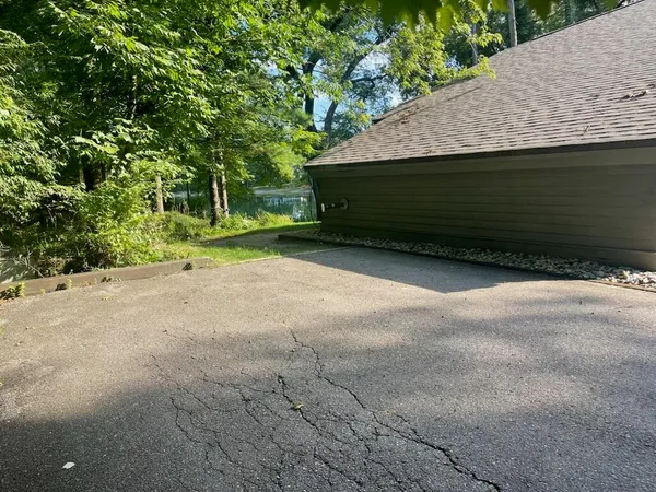 $2,225,000 | 8050 Wilderness Trail Northeast, Ada, MI 49301