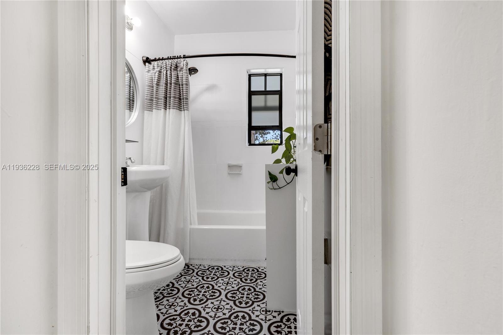 1775 Northwest 132nd Street Miami, FL 33167 - Photo 19 of 29