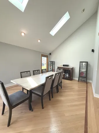 $665,000 | 886 Saugatuck Trail, Vernon Hills, IL 60061