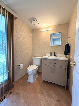 $665,000 | 886 Saugatuck Trail, Vernon Hills, IL 60061