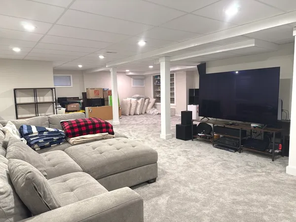 $665,000 | 886 Saugatuck Trail, Vernon Hills, IL 60061