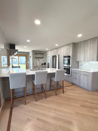 $665,000 | 886 Saugatuck Trail, Vernon Hills, IL 60061