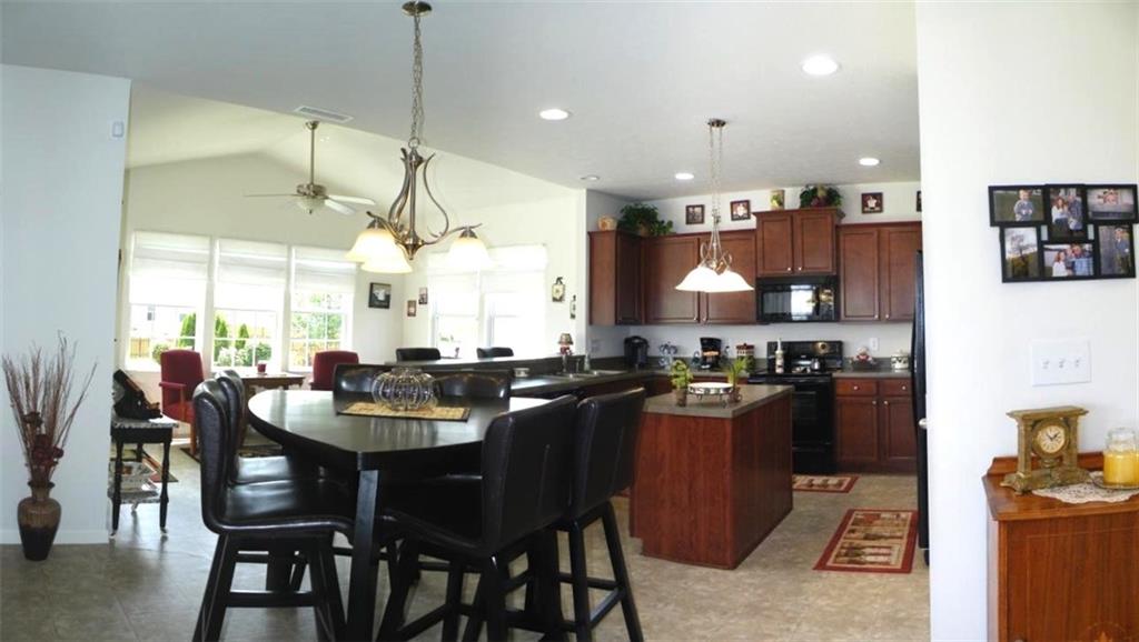 2278 Walpole Road Brownsburg, IN 46112 - Photo 8 of 48