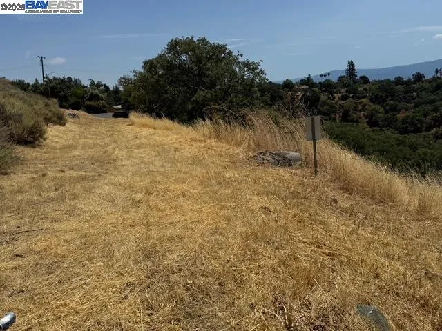 $350,000 | 689 Lariat Lane, San Jose, CA 95132