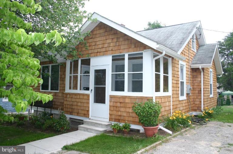 911 Overbrook Road Baltimore, MD 21239 - Photo 1 of 20 Front Exterior