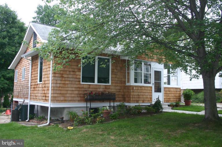 911 Overbrook Road Baltimore, MD 21239 - Photo 9 of 20 Front View of Home