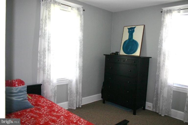 911 Overbrook Road Baltimore, MD 21239 - Photo 10 of 20 2nd Bedroom