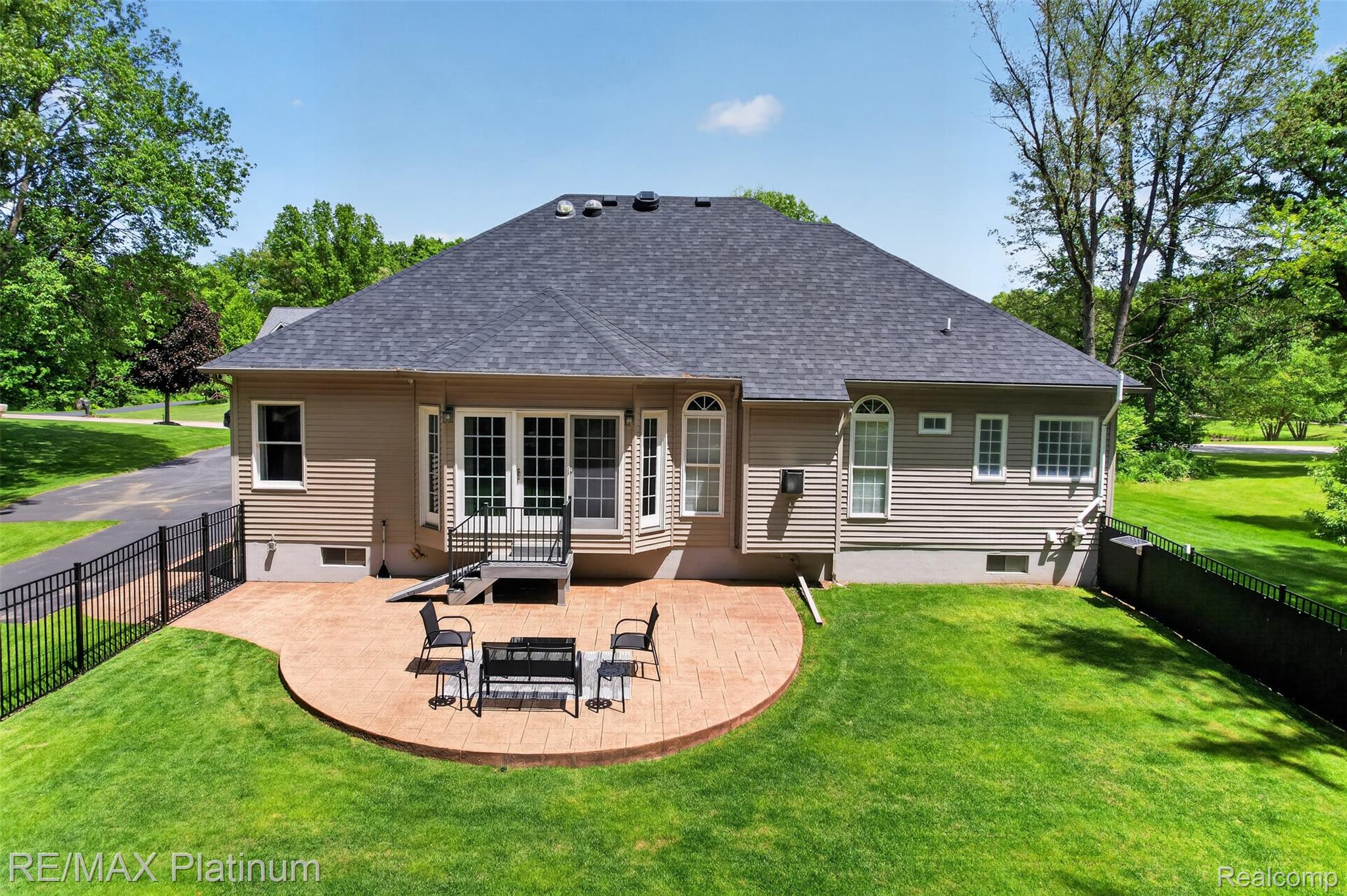 5060 Yax Pointe Drive Howell, MI 48843 - Photo 49 of 61 DJI_0283.jpg
