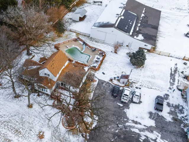 $700,000 | 29153 South Klemme Road, Beecher, IL 60401