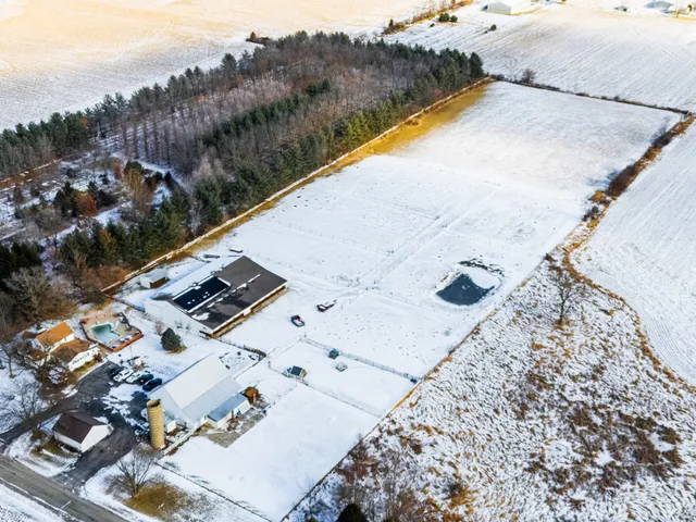 $700,000 | 29153 South Klemme Road, Beecher, IL 60401