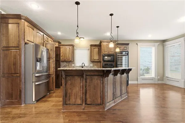 $699,900 | 1559 Brompton Lane, Raymore, MO 64083