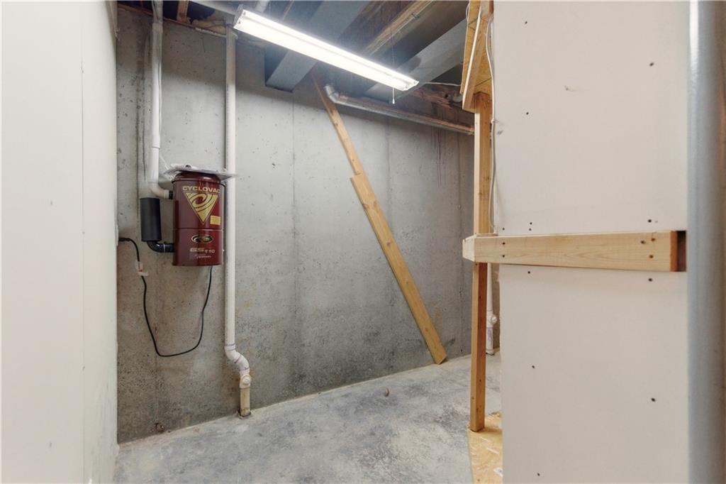 1559 Brompton Lane Raymore, MO 64083 - Photo 66 of 79