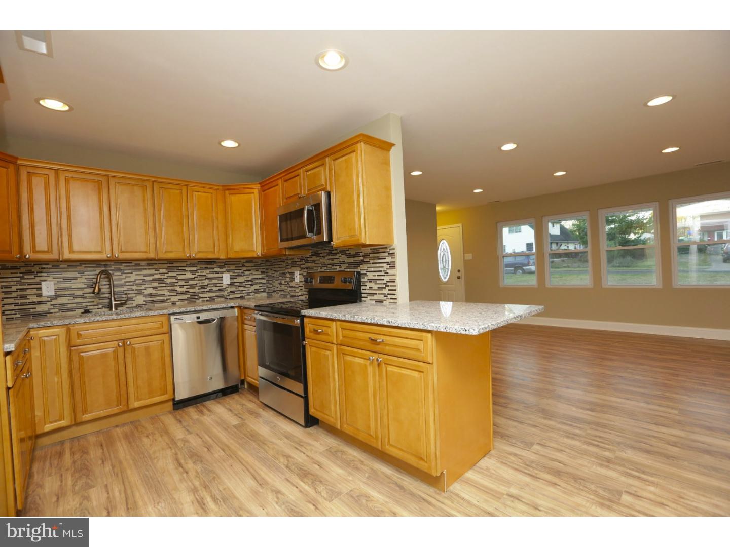 4 Verdant Road Levittown, PA 19057 - Photo 12 of 25