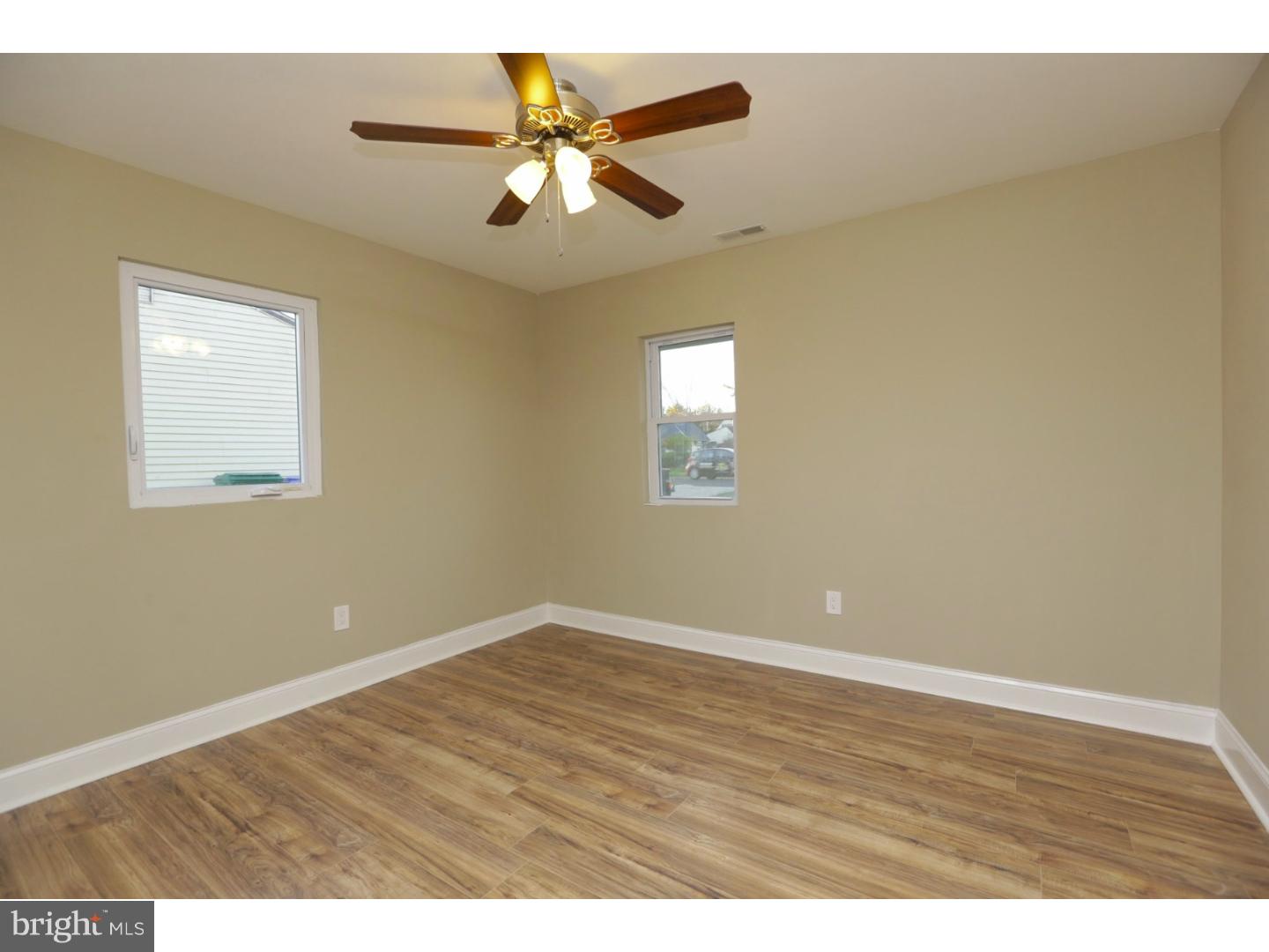 4 Verdant Road Levittown, PA 19057 - Photo 13 of 25