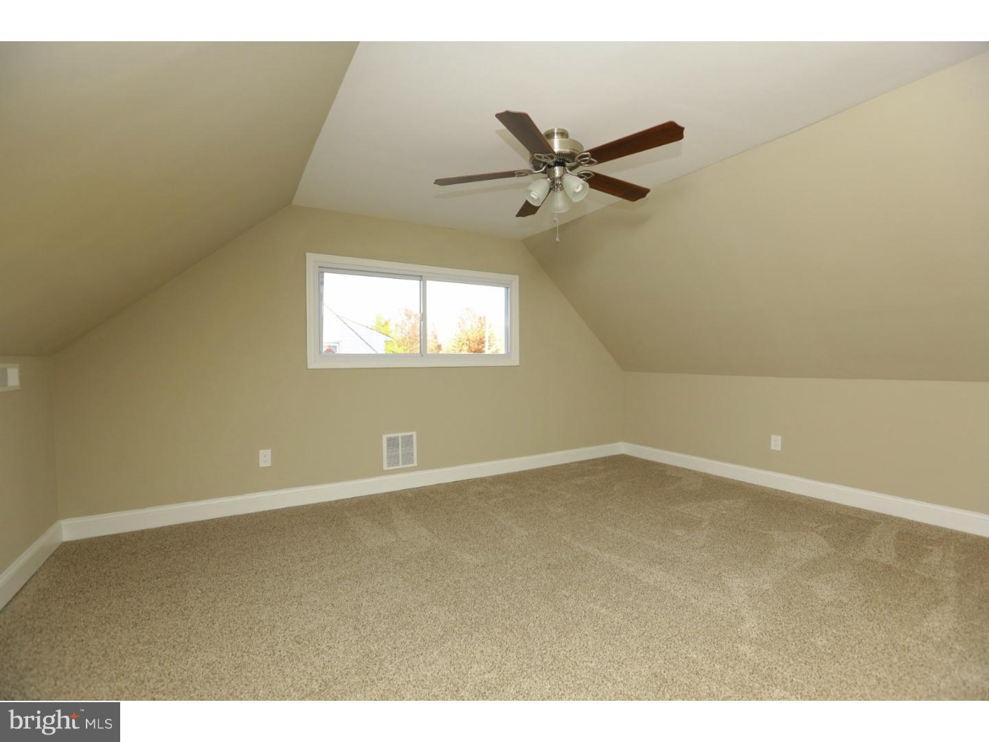4 Verdant Road Levittown, PA 19057 - Photo 20 of 25