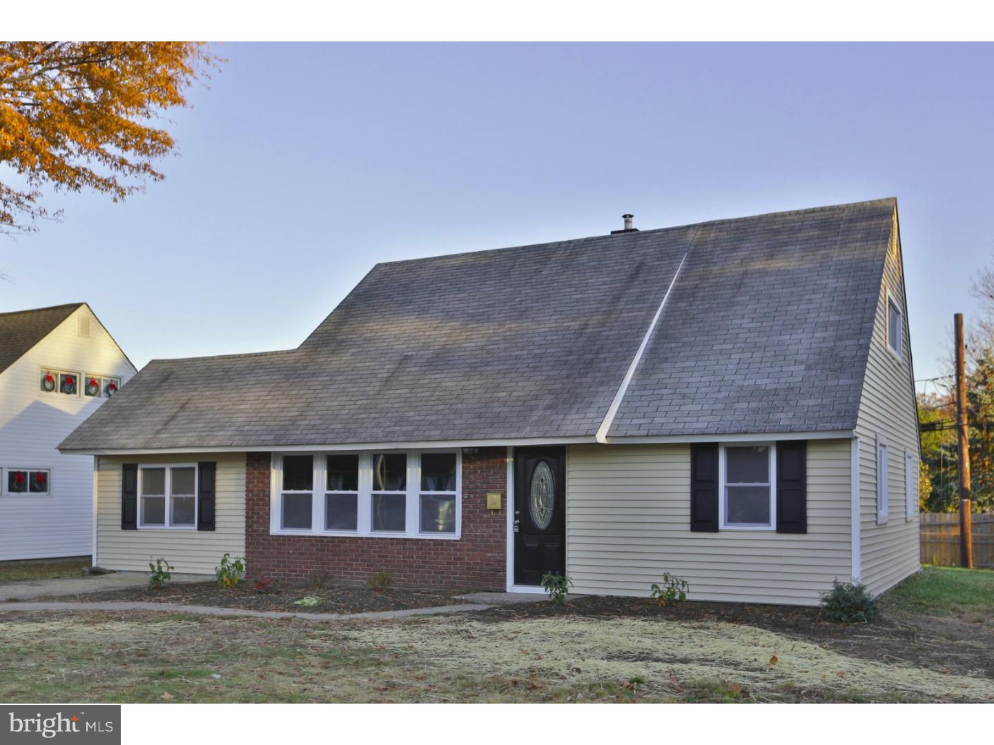 4 Verdant Road Levittown, PA 19057 - Photo 3 of 25