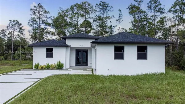 $2,200 | 1310 Jefferson Avenue, Lehigh Acres, FL 33972