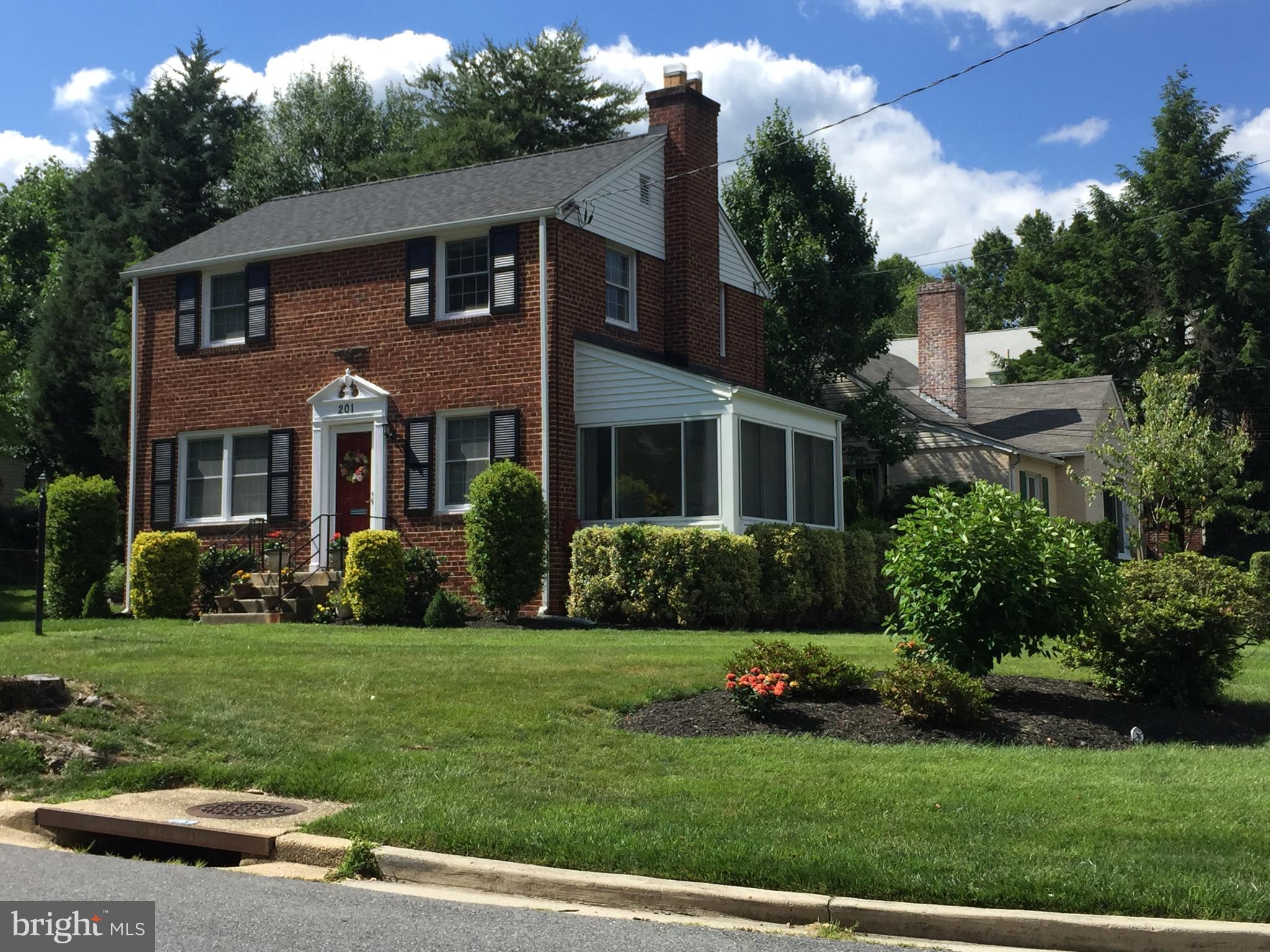 201 Baden Street Silver Spring, MD 20901 - Photo 2 of 42 Gallery Image 2
