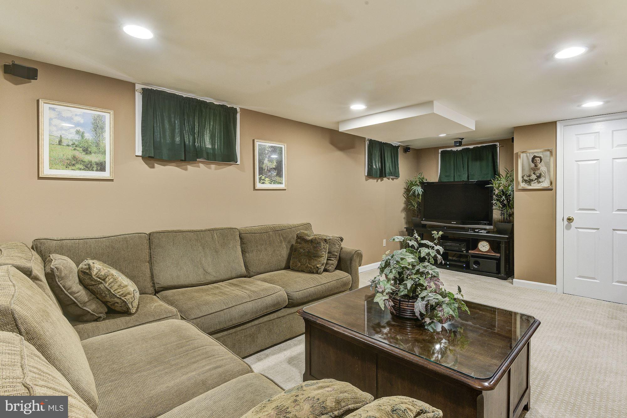 201 Baden Street Silver Spring, MD 20901 - Photo 32 of 42 Gallery Image 32