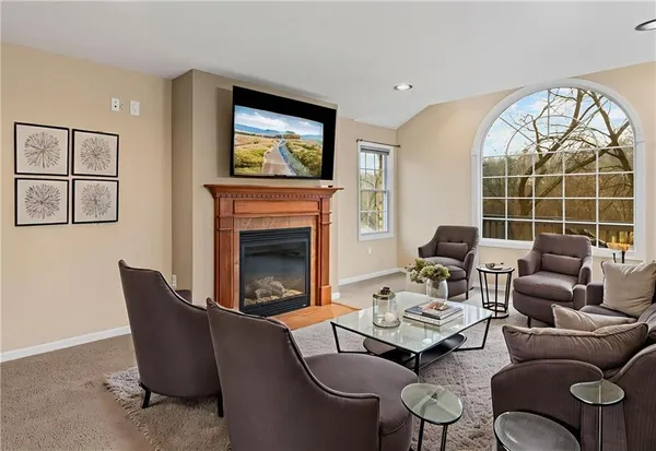 $475,000 | 699 Surfside Drive, Pittsburgh, PA 15239