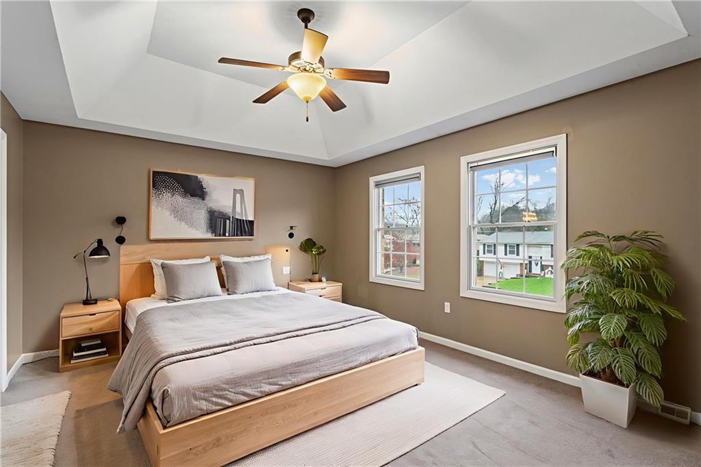 699 Surfside Drive Pittsburgh, PA 15239 - Photo 7 of 15