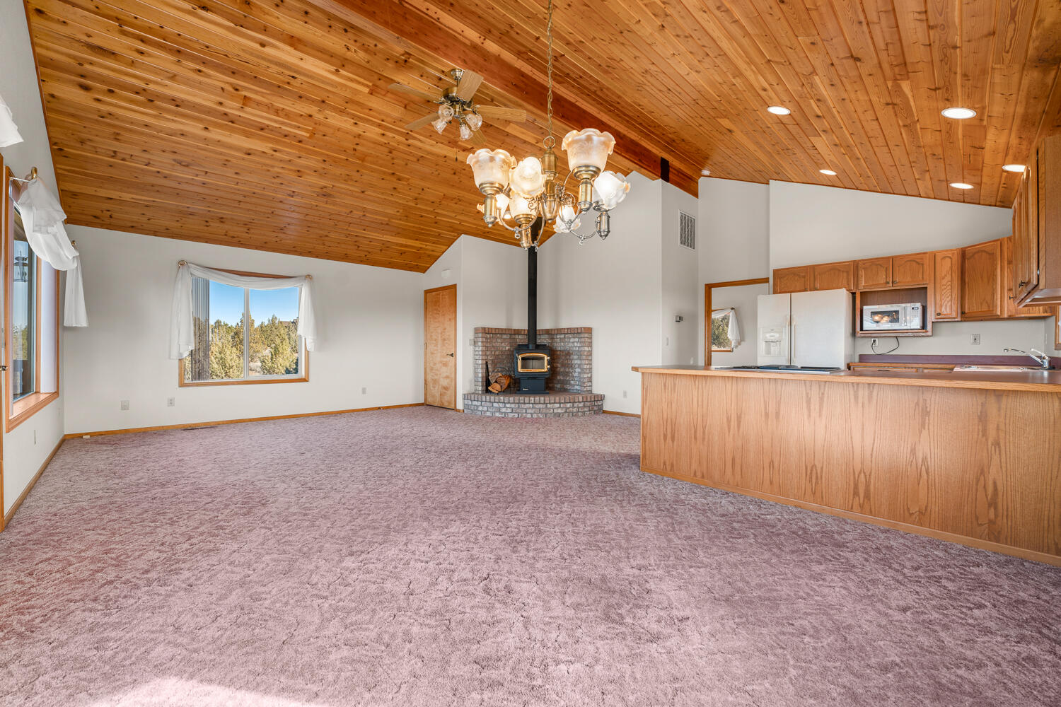 13650 South Sego Lily Road Powell Butte, OR 97753 - Photo 13 of 45 13