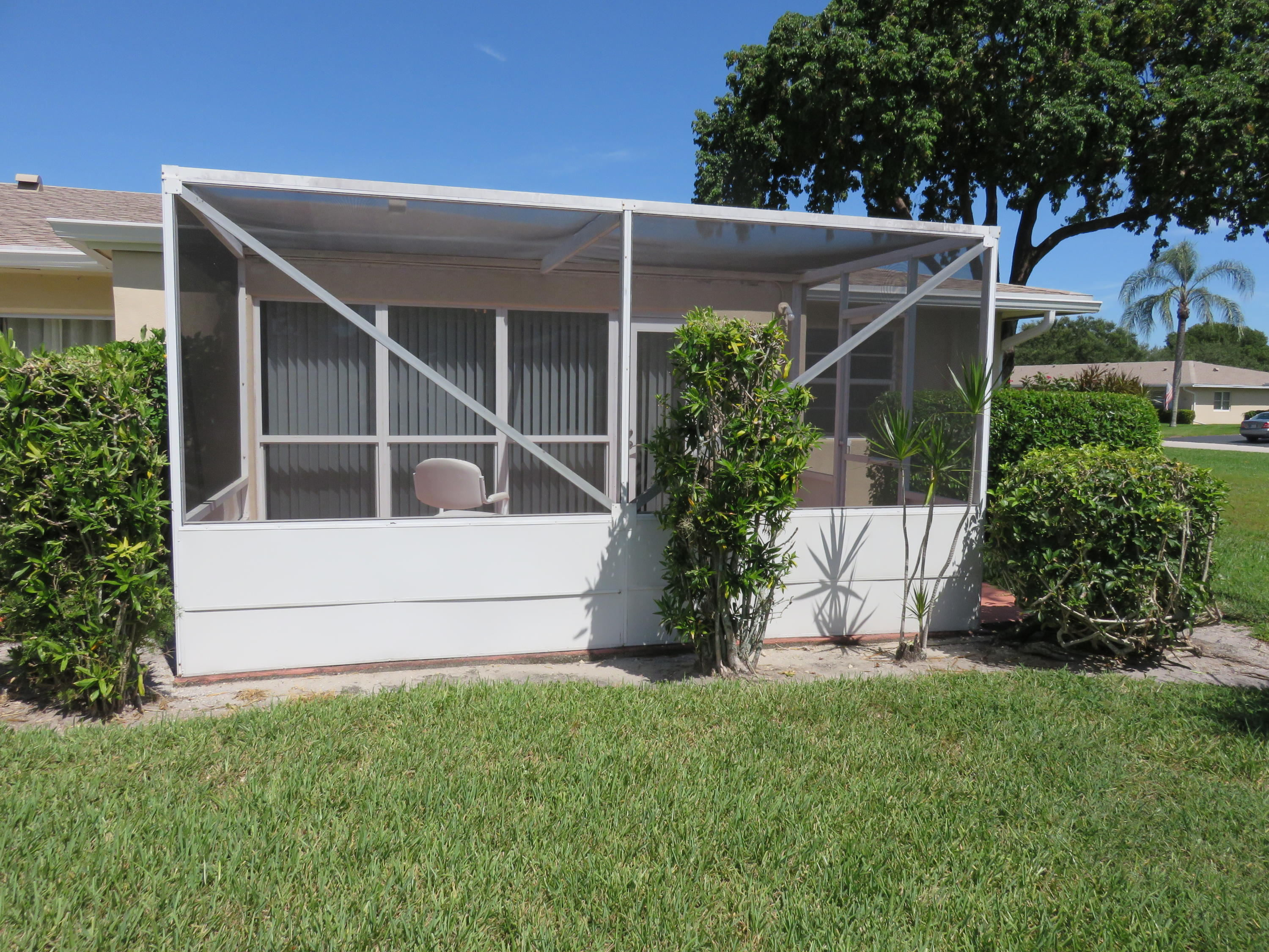 8908 Belle Aire Court Boca Raton, FL 33433 - Photo 14 of 15 3CECB253-0F53-4FD2-80DF-9A5352312D29