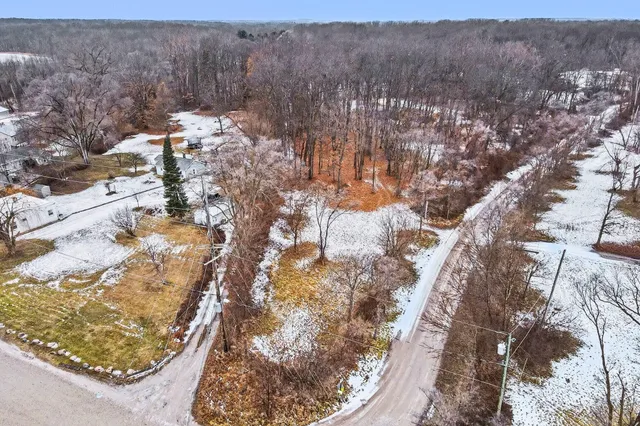 $179,900 | Winters Lane, Whitmore Lake, MI 48189