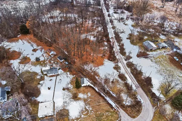 $179,900 | Winters Lane, Whitmore Lake, MI 48189