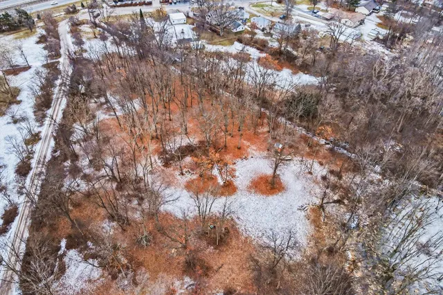 $179,900 | Winters Lane, Whitmore Lake, MI 48189