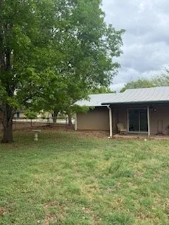 $1,900 | 113 West Driftwood Drive, Fredericksburg, TX 78624