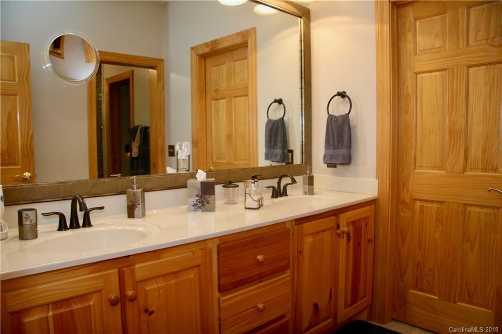 44 Two Ponds Road Sapphire, NC 28774 - Photo 13 of 22 Gallery Image 13