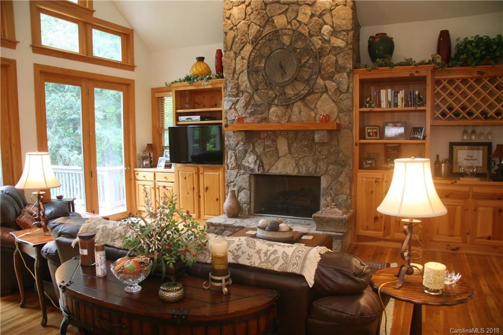 44 Two Ponds Road Sapphire, NC 28774 - Photo 6 of 22 Gallery Image 6