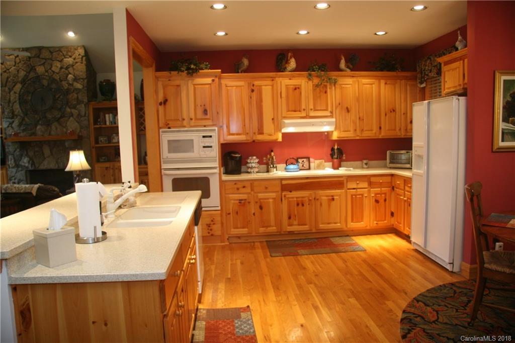44 Two Ponds Road Sapphire, NC 28774 - Photo 9 of 22 Gallery Image 9