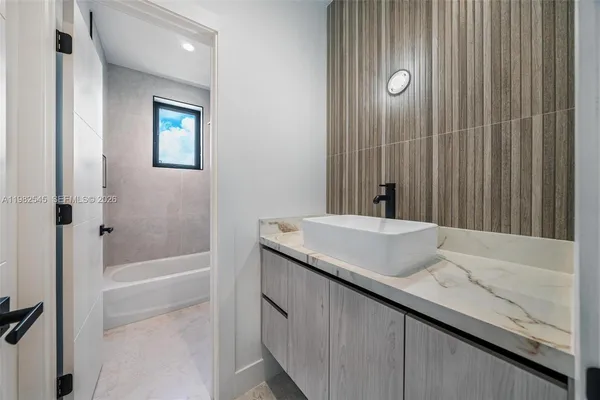 $8,750 | 2937 Southwest 21st Street, Unit 1, Miami, FL 33145